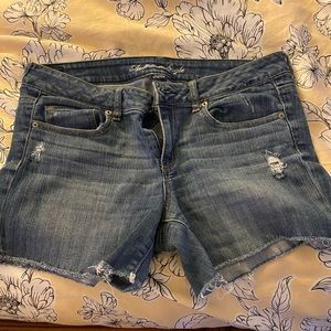 American eagle shorts size 14